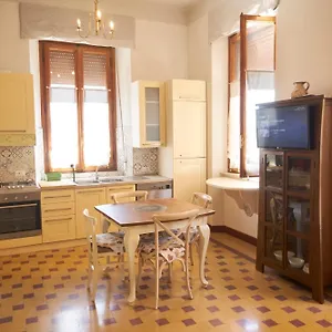 Maison d'hôtes Dimora Altemura, Lucques